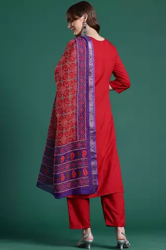 Red women ethnic motifs regular kurta with trousers & with dupatta