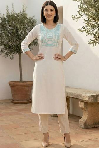 White women embroidered thread work kurta