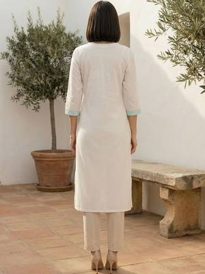 White women embroidered thread work kurta 4
