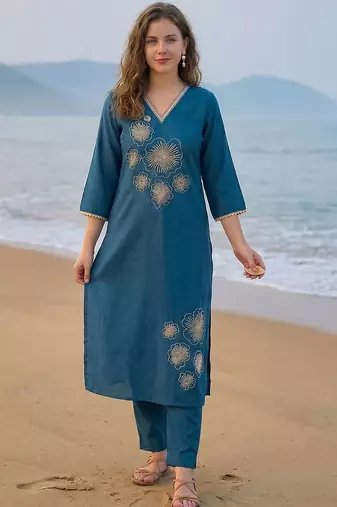 Teal women floral embroidered regular thread work kurta with trousers