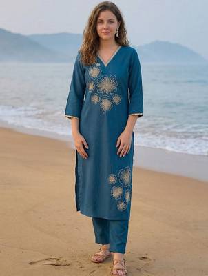 Teal women floral embroidered thread work kurta with trousers 3
