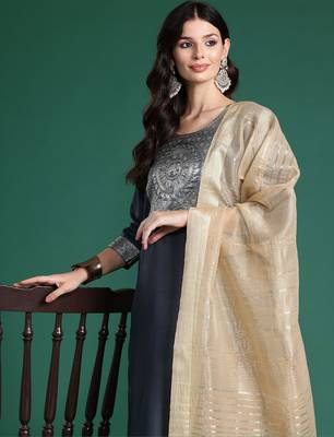 Grey floral printed straight kurta with trouser and dupatta 2