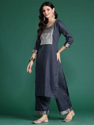 Grey floral printed straight kurta with trouser and dupatta 5