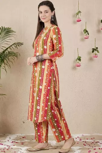 Red women printed regular pure cotton kurta with palazzos