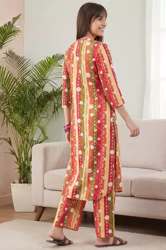 Multicolor women ethnic motifs printed regular kurta with palazzos