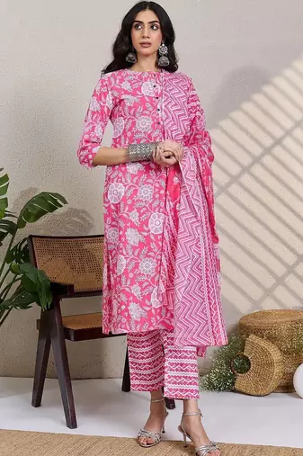 Pink women floral printed regular pure cotton kurta with trousers & with dupatta