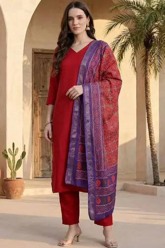 Red women ethnic motifs regular kurta with trousers & with dupatta