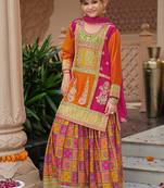 Multicolor chinon with embroidery