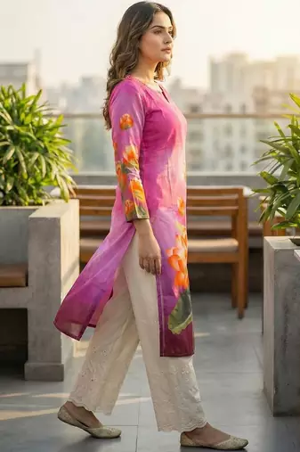 Pink women floral printed kurta