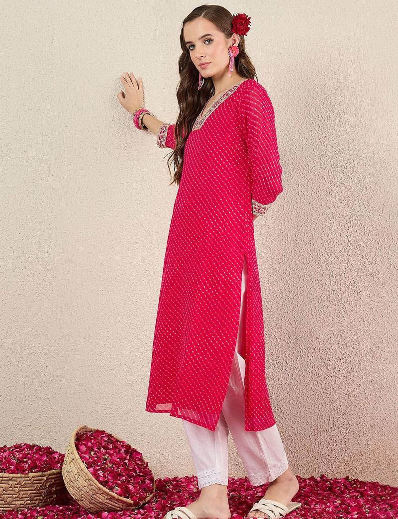 Pink women leheriya printed thread work straight kurta