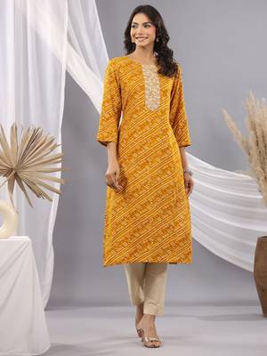Mustard women bandhani embroidered round neck sequinned kurta 1