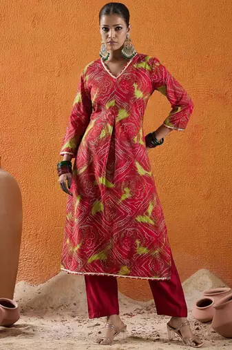 Red bandhani printed v neck gotta patti pure cotton straight kurta