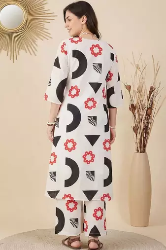 White women printed regular pure cotton kurta with palazzos