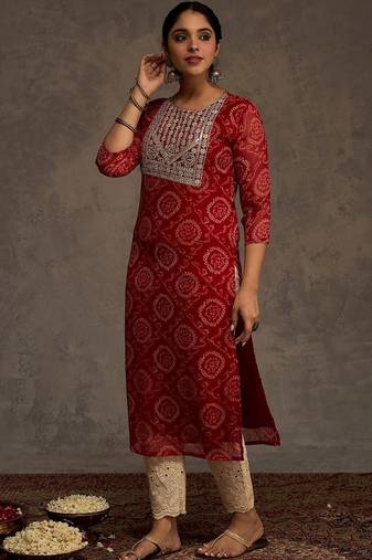Red women leheriya printed mirror work georgette kurta