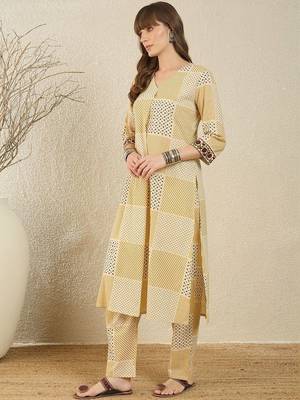 Beige women printed pleated cotton kurta with trousers 5