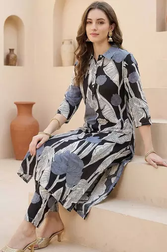 Black women floral printed regular pure cotton kurta with trousers