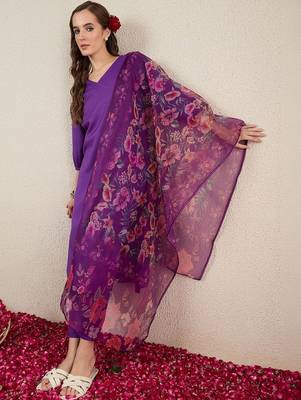 Purple women floral regular kurta with trousers & with dupatta 1