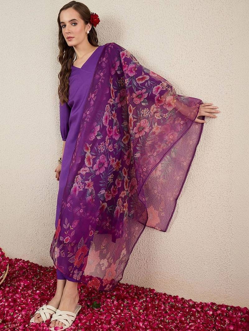 Purple women floral regular kurta with trousers & with dupatta