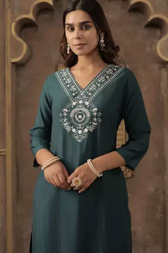 Teal ethnic motifs yoke design v-neck thread work straight kurta with trousers
