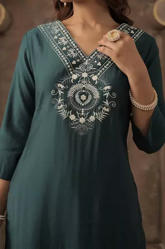 Teal ethnic motifs yoke design v-neck thread work straight kurta with trousers