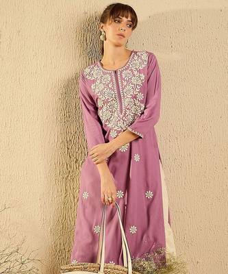 Lavender women paisley embroidered thread work pastels kurta 4