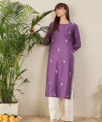 Purple floral embroidered thread work round neck straight kurta 5