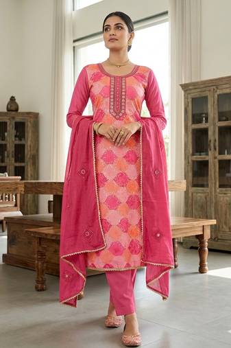 Pink color smart and beautiful partywear salwar kameez