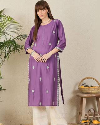 Purple women ethnic motifs embroidered sequinned kurta 4