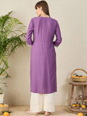 Purple women ethnic motifs embroidered sequinned kurta 5