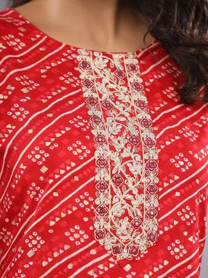Red women leheriya printed mirror work kurta 3