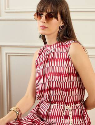 Red geometric printed round neck a-line kurta 2