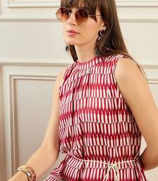 Red geometric printed round neck a-line kurta