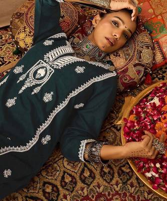 Teal ethnic motifs embroidered notch neck thread work straight kurta 2