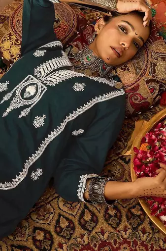 Teal ethnic motifs embroidered notch neck thread work straight kurta