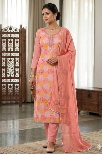 Peach color smart and beautiful partywear salwar kameez