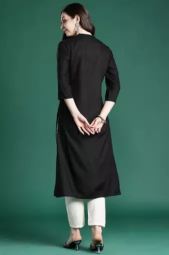 Black floral embroidered thread work floral kurta