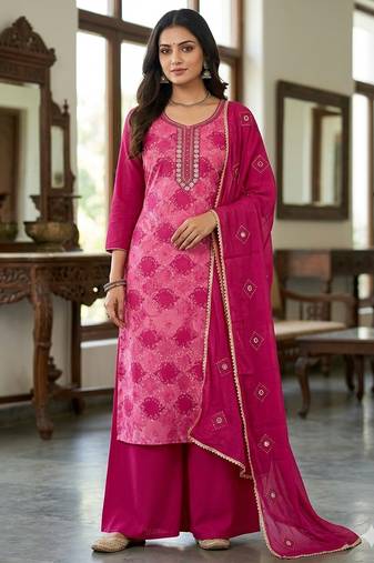 Magenta color smart and beautiful partywear salwar kameez