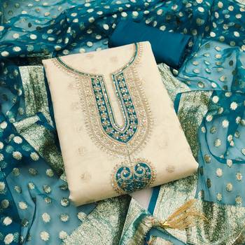Off white color smart and sophisticated rich party looks simmer jacquard suit 2