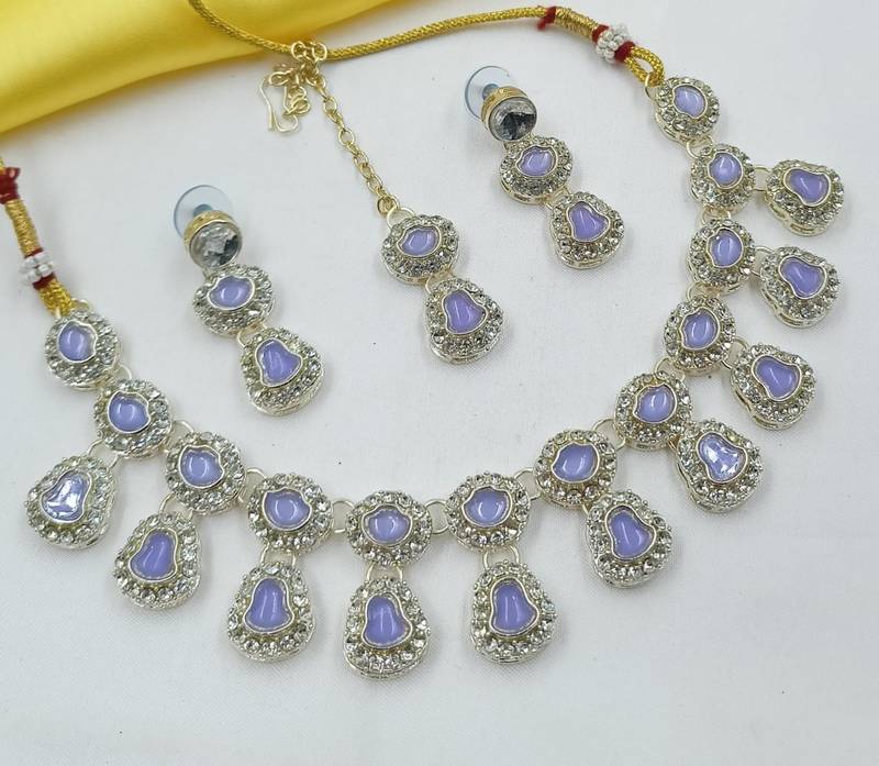 Lavender  necklace set with earrings & maang tikka | kundan & agate stone | lekar gold plating