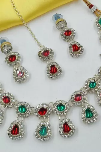 Maroon green necklace set with earrings & maang tikka | kundan & agate stone | lekar gold plating