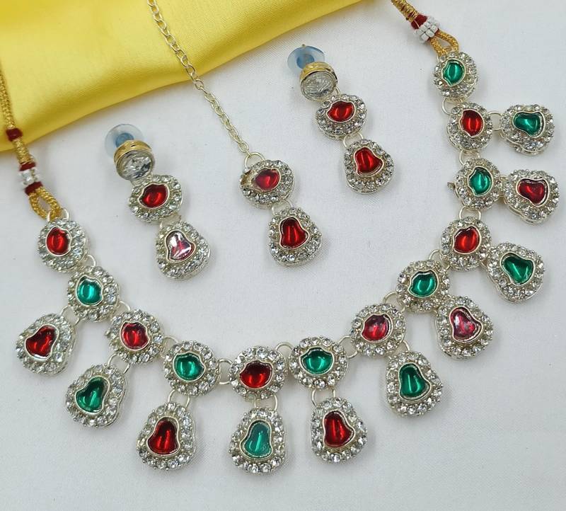 Maroon green necklace set with earrings & maang tikka | kundan & agate stone | lekar gold plating