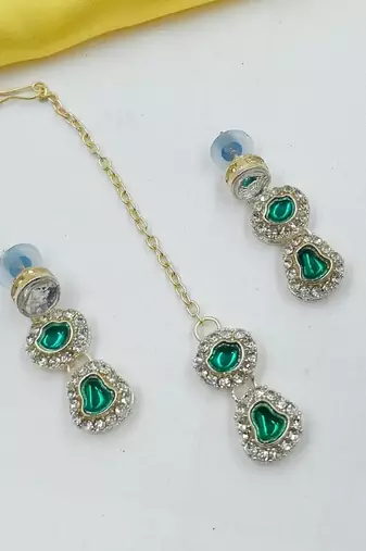 Green necklace set with earrings & maang tikka | kundan & agate stone | lekar gold plating