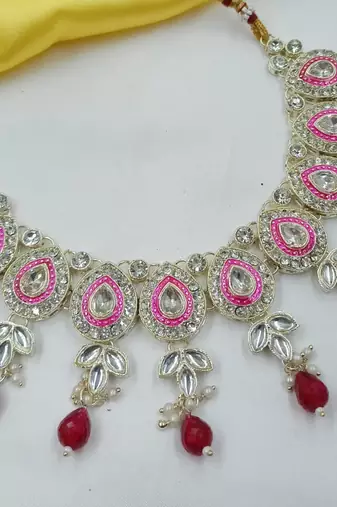 Rani set with earrings & maang tikka | kundan & agate stone | lekar gold plating
