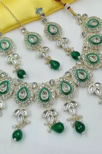 Green set with earrings & maang tikka | kundan & agate stone | lekar gold plating