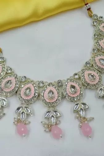 Pink necklace set with earrings & maang tikka | kundan & agate stone | lekar gold plating