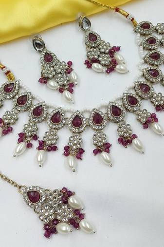 Majanta color necklace set with earrings & maang tikka | kundan & agate stone | lekar gold plating