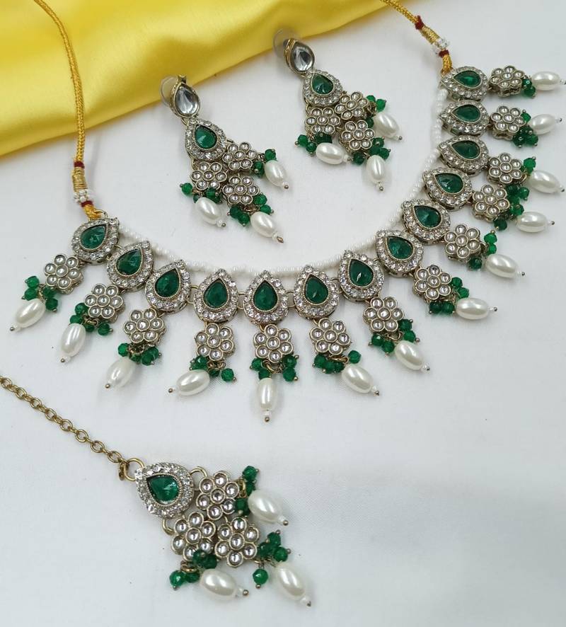 Green color necklace set with earrings & maang tikka | kundan & agate stone | lekar gold plating