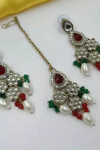 Maroon green color necklace set with earrings & maang tikka | kundan & agate stone | lekar gold plating