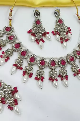 Rani color necklace set with earrings & maang tikka | kundan & agate stone | lekar gold plating