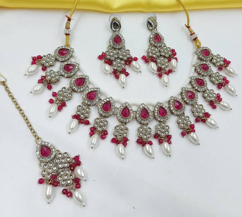 Rani color necklace set with earrings & maang tikka | kundan & agate stone | lekar gold plating